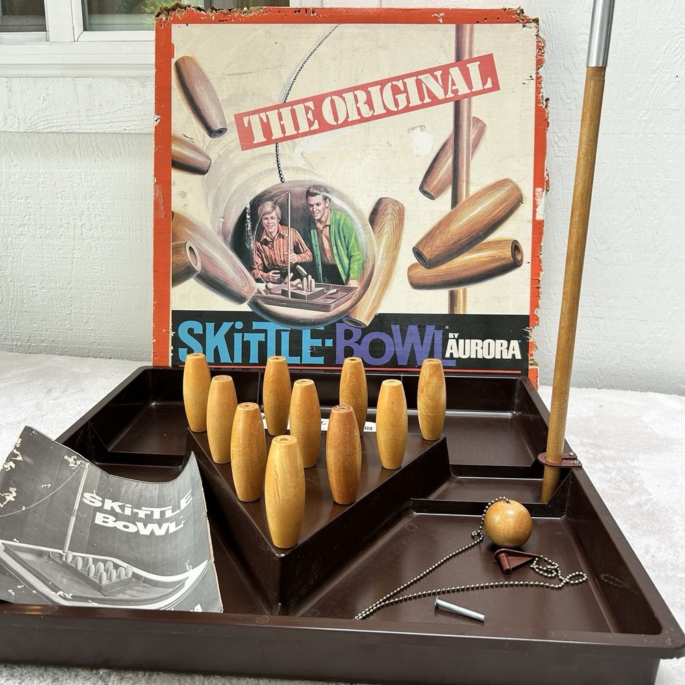 Vintage 1970 Aurora Skittle-Bowl Skill & Action Sports Board Game Complete